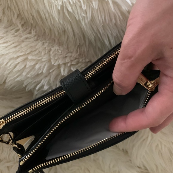 MICHAEL KORS CROSSBODY & WRISTLET SET! NWT! - Picture 16 of 16